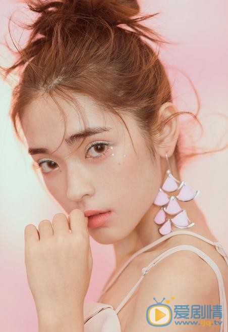 张鹤怡气质写真 张鹤怡高清写真_张鹤怡高清剧照