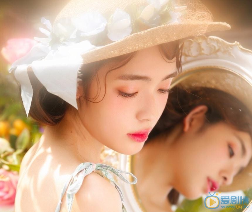 张鹤怡洛丽塔写真 张鹤怡高清写真_张鹤怡高清剧照
