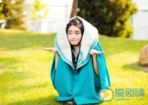 张鹤怡学士服写真 张鹤怡高清写真_张鹤怡高清剧照