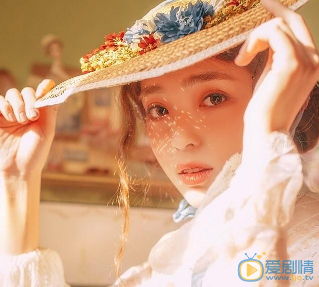 张鹤怡洛丽塔写真 张鹤怡高清写真_张鹤怡高清剧照