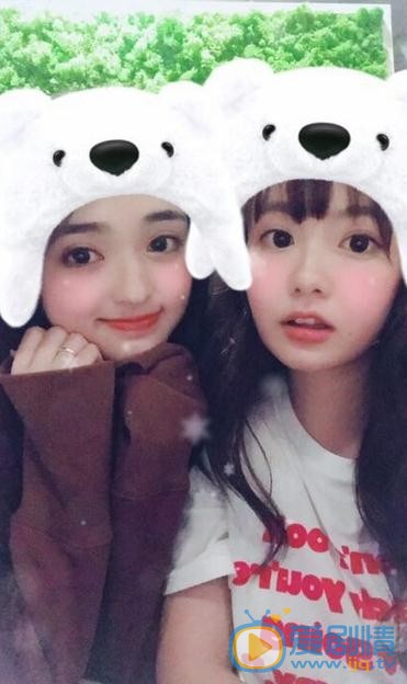 张鹤怡与人合照 张鹤怡高清写真_张鹤怡高清剧照