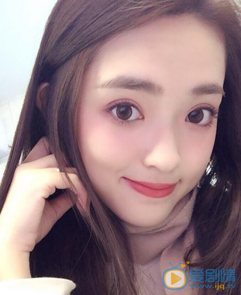 张鹤怡生活照 张鹤怡高清写真_张鹤怡高清剧照