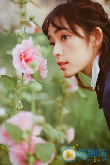 张鹤怡制服写真 张鹤怡高清写真_张鹤怡高清剧照