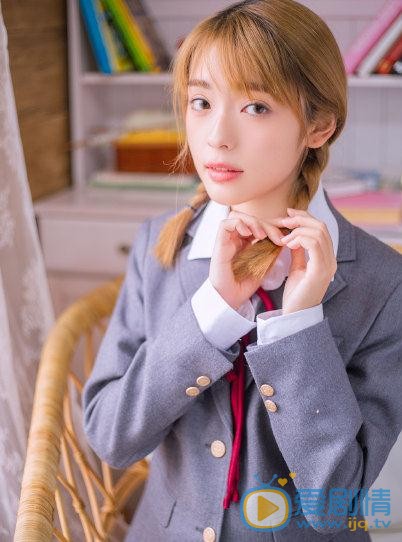 张鹤怡制服写真 张鹤怡高清写真_张鹤怡高清剧照