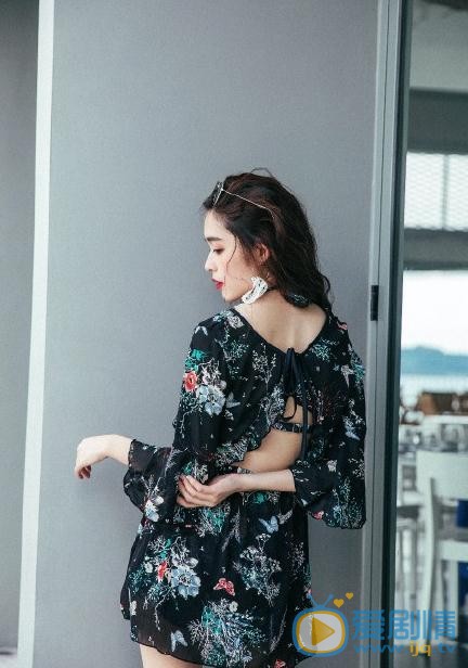 张鹤怡夏日写真 张鹤怡高清写真_张鹤怡高清剧照