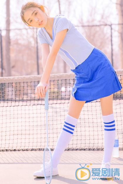 张鹤怡网球写真 张鹤怡高清写真_张鹤怡高清剧照