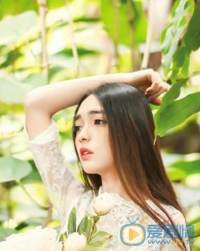 张鹤怡花儿写真 张鹤怡高清写真_张鹤怡高清剧照