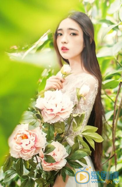 张鹤怡花儿写真 张鹤怡高清写真_张鹤怡高清剧照