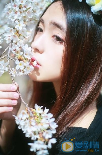 张鹤怡花儿写真 张鹤怡高清写真_张鹤怡高清剧照