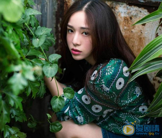 杨宛翊绿色写真 杨宛翊高清写真_杨宛翊高清剧照