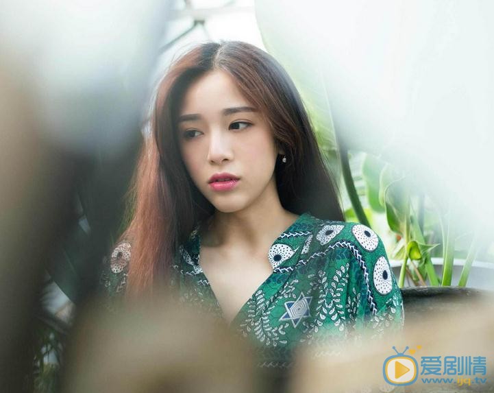 杨宛翊绿色写真 杨宛翊高清写真_杨宛翊高清剧照