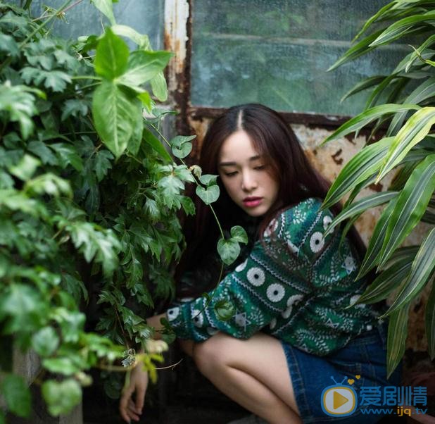 杨宛翊绿色写真 杨宛翊高清写真_杨宛翊高清剧照