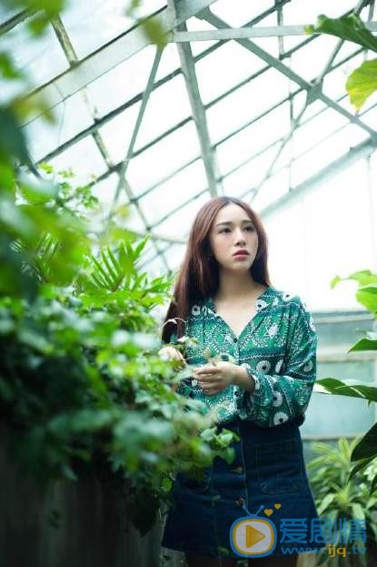 杨宛翊绿色写真 杨宛翊高清写真_杨宛翊高清剧照