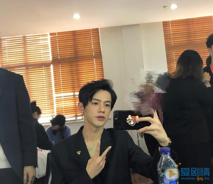 朱云龙生活照 朱云龙高清写真_朱云龙高清剧照