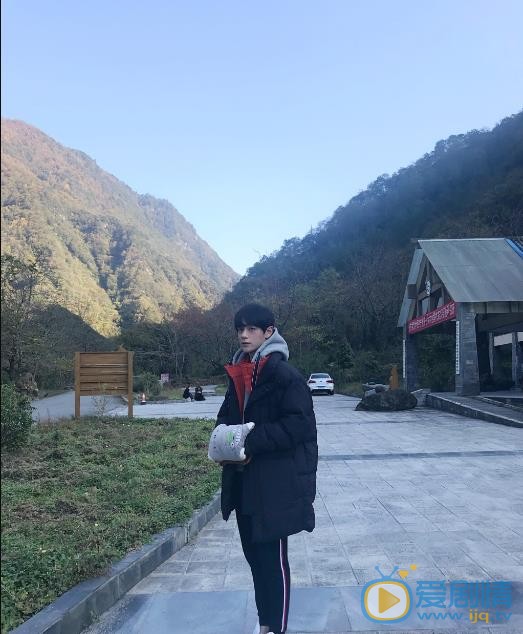 朱云龙生活照 朱云龙高清写真_朱云龙高清剧照