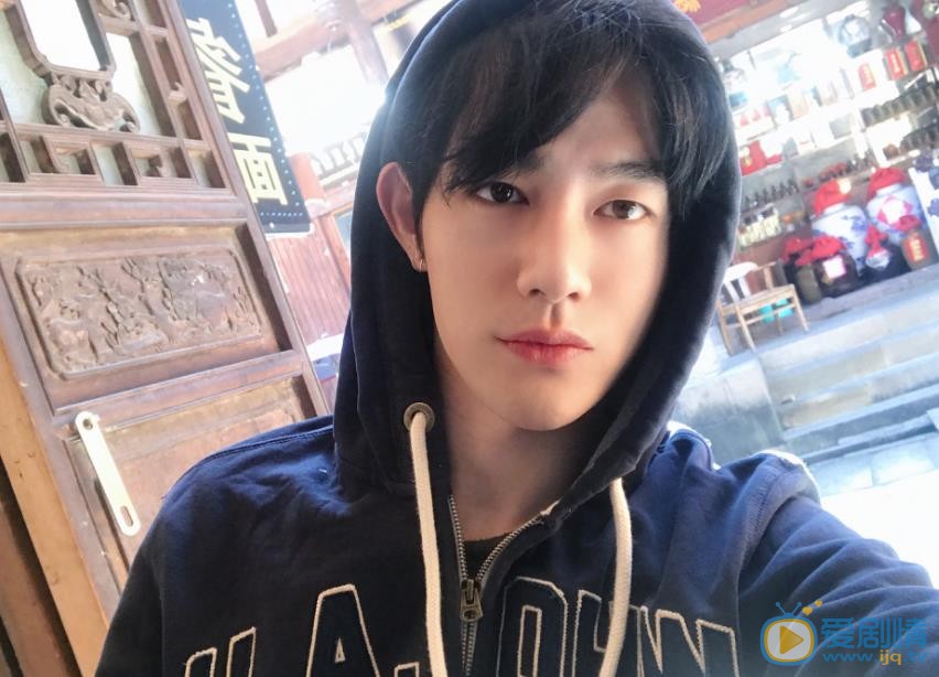朱云龙生活照 朱云龙高清写真_朱云龙高清剧照