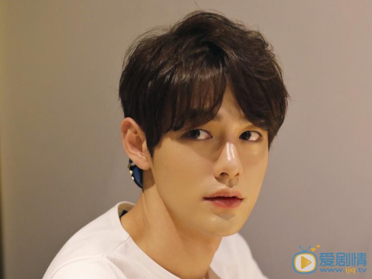 朱云龙生活照 朱云龙高清写真_朱云龙高清剧照