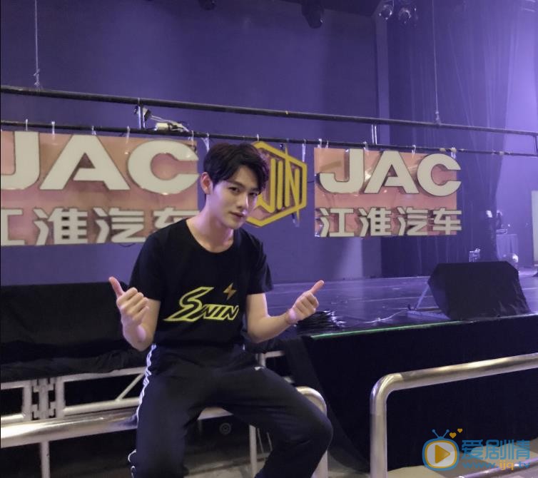 朱云龙生活照 朱云龙高清写真_朱云龙高清剧照