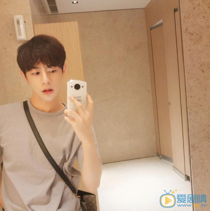 朱云龙卖萌表情包 朱云龙高清写真_朱云龙高清剧照