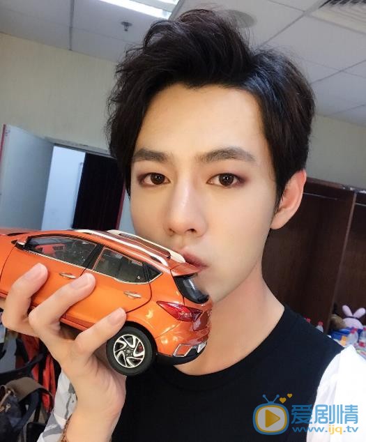 朱云龙生活照 朱云龙高清写真_朱云龙高清剧照