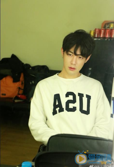 朱云龙生活照 朱云龙高清写真_朱云龙高清剧照