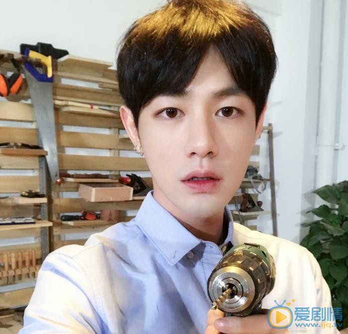 朱云龙生活照 朱云龙高清写真_朱云龙高清剧照