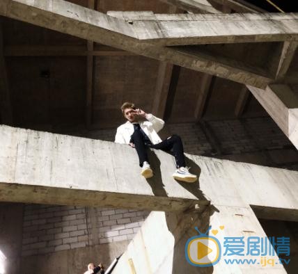 董岩磊时尚写真 董岩磊高清写真_董岩磊高清剧照