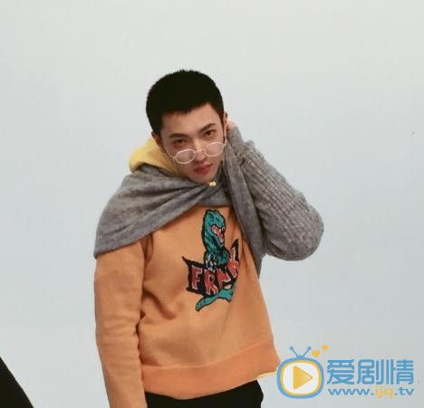 董岩磊时尚写真 董岩磊高清写真_董岩磊高清剧照