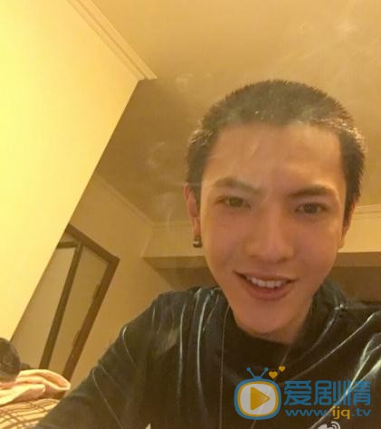 董岩磊生活照写真 董岩磊高清写真_董岩磊高清剧照