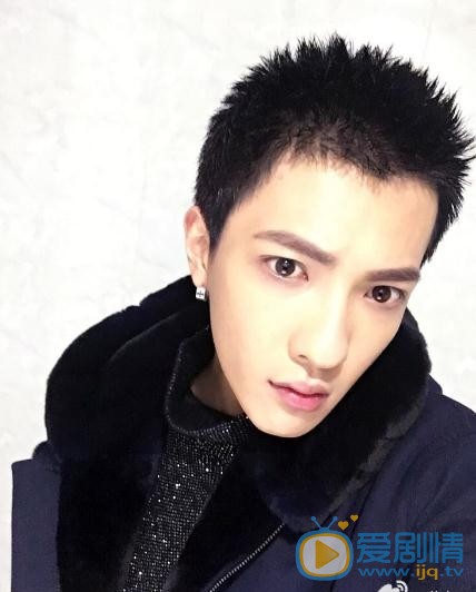 董岩磊生活照写真 董岩磊高清写真_董岩磊高清剧照