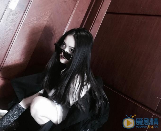 谭咏雯街拍写真 谭咏雯高清写真_谭咏雯高清剧照