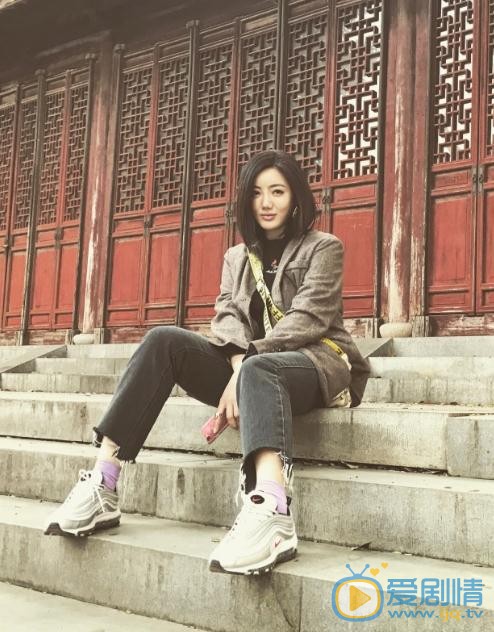 李晨熙街拍写真 李晨熙高清写真_李晨熙高清剧照