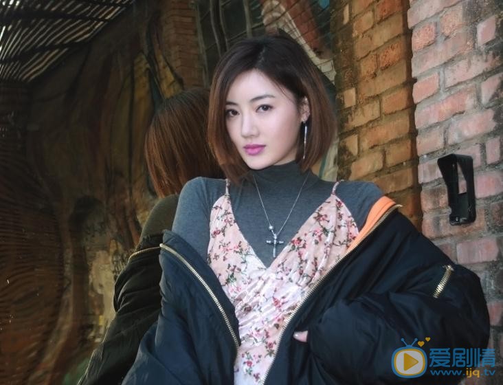 李晨熙街拍写真 李晨熙高清写真_李晨熙高清剧照