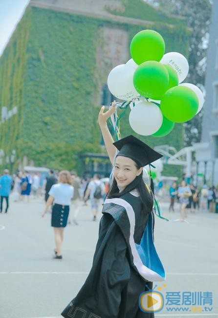 刘冰毕业照 刘冰高清写真_刘冰高清剧照