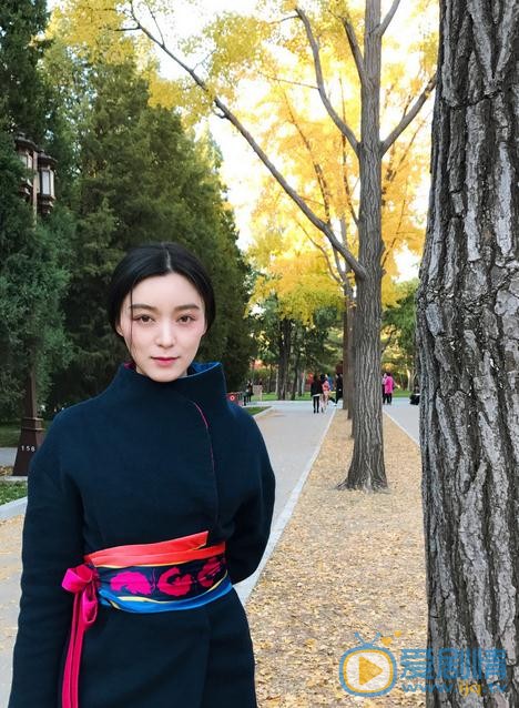 王亚楠街拍写真 王亚楠高清写真_王亚楠高清剧照