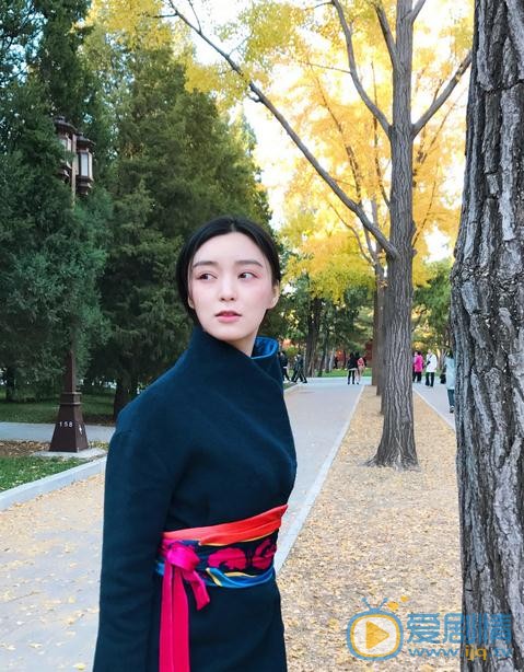 王亚楠街拍写真 王亚楠高清写真_王亚楠高清剧照