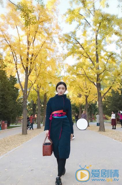 王亚楠街拍写真 王亚楠高清写真_王亚楠高清剧照