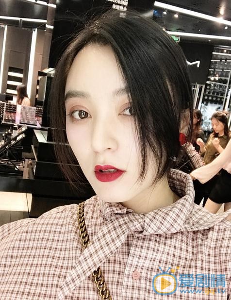 王亚楠生活照 王亚楠高清写真_王亚楠高清剧照