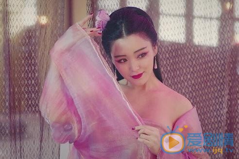 王亚楠《报告王爷王妃是只猫》剧照 王亚楠高清写真_王亚楠高清剧照