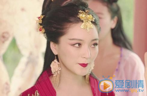 王亚楠《报告王爷王妃是只猫》剧照 王亚楠高清写真_王亚楠高清剧照