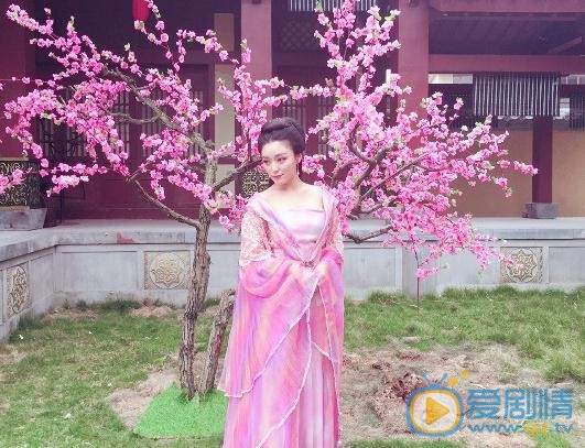 王亚楠片场照 王亚楠高清写真_王亚楠高清剧照