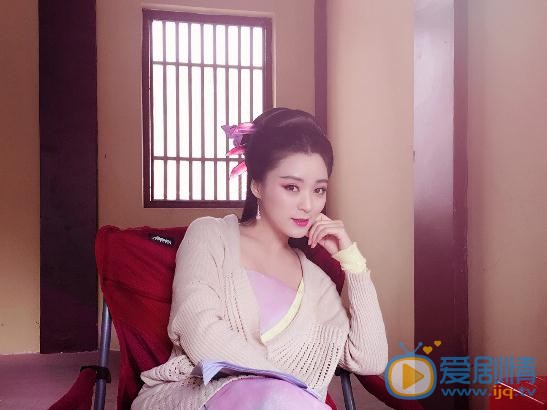 王亚楠片场照 王亚楠高清写真_王亚楠高清剧照