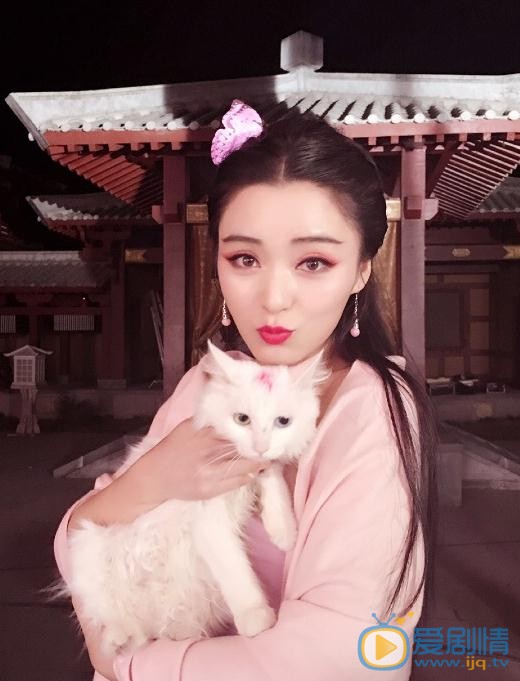 王亚楠片场照 王亚楠高清写真_王亚楠高清剧照