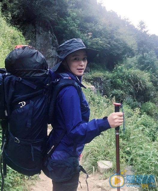 王亚楠登山照 王亚楠高清写真_王亚楠高清剧照