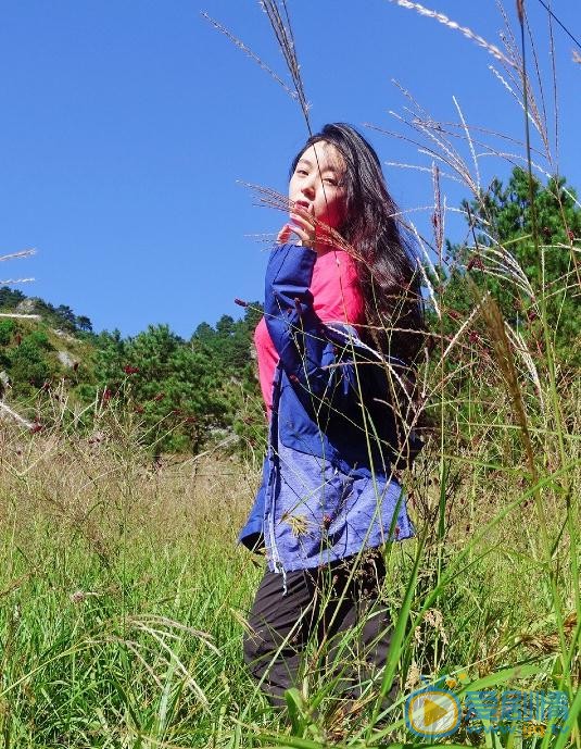 王亚楠登山照 王亚楠高清写真_王亚楠高清剧照