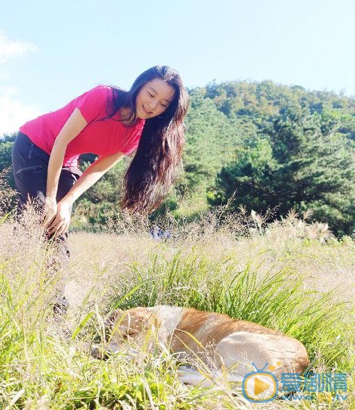 王亚楠登山照 王亚楠高清写真_王亚楠高清剧照