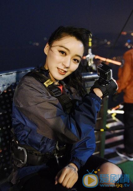 王亚楠登山照 王亚楠高清写真_王亚楠高清剧照