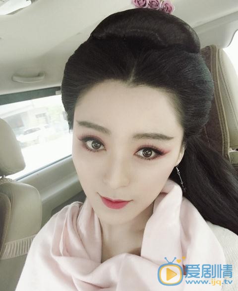 王亚楠片场照 王亚楠高清写真_王亚楠高清剧照