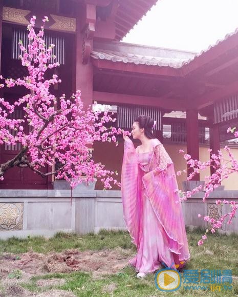 王亚楠片场照 王亚楠高清写真_王亚楠高清剧照