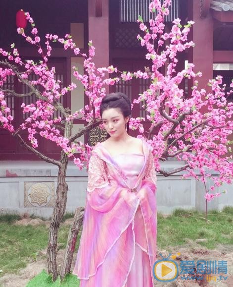 王亚楠片场照 王亚楠高清写真_王亚楠高清剧照